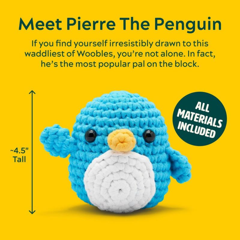 Kit de Ganchillo The Woobles Pingüino Pierre con Tijeras