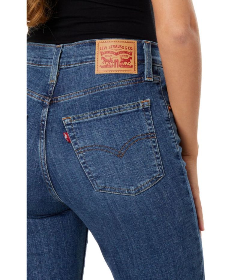 Jeans Levi's 724 Mujer de talle alto y corte recto con stretch