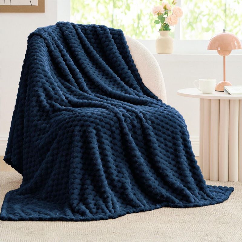 Manta BEDELITE 152x152 cm Azul Marino Suave y Acogedora – Regalo Ideal
