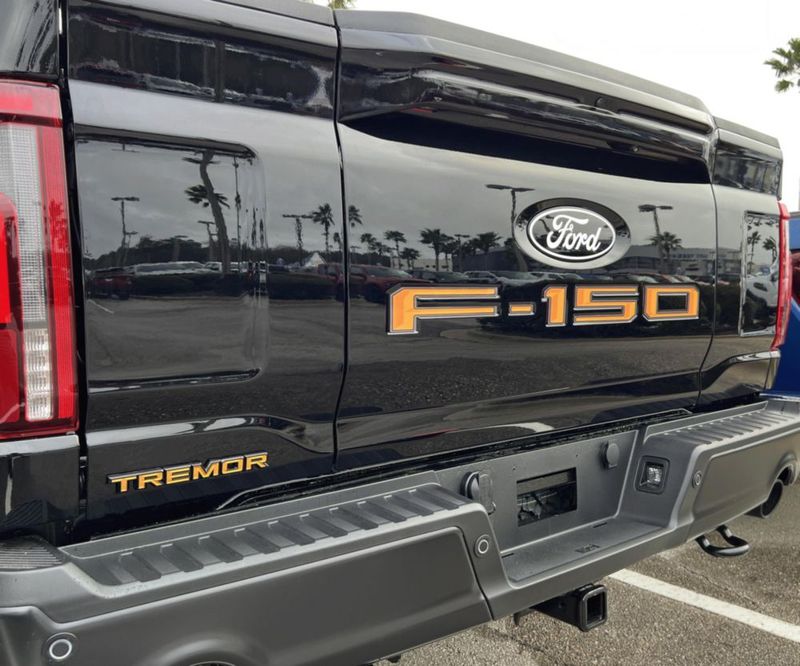 Emblema para vehículo Eurosport Daytona F150 2024+ Tremor