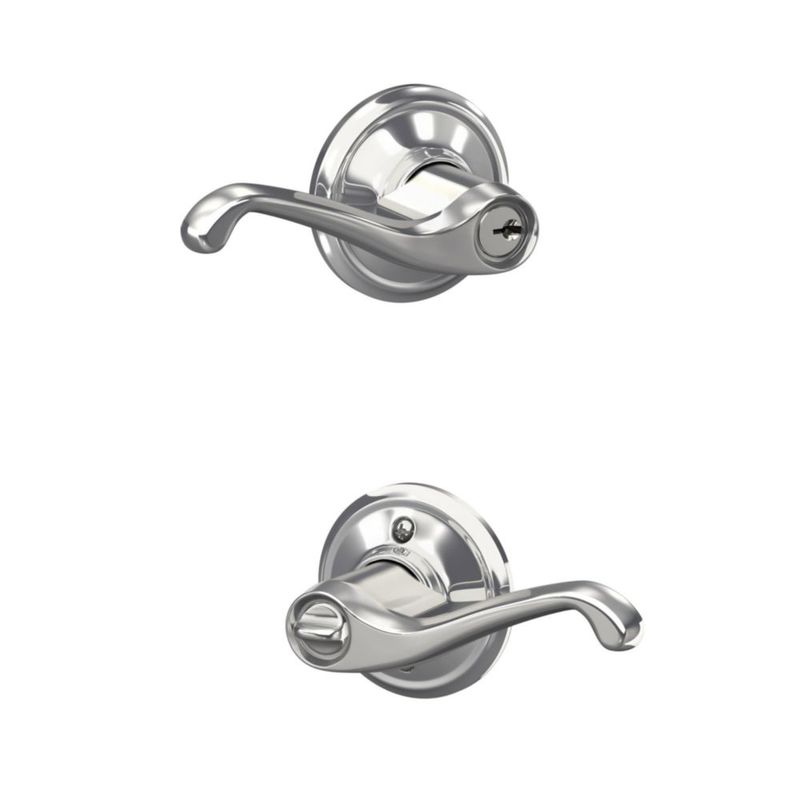 Tirador de puerta SCHLAGE Flair con llave cromo brillante