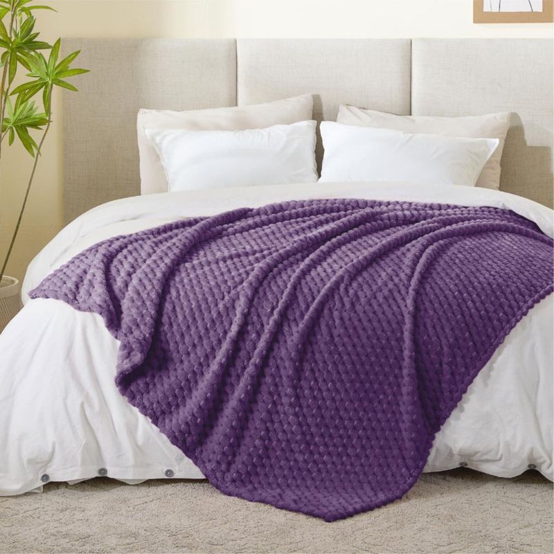 Manta BEDELITE 152x152 cm Morada Suave de Forro Polar