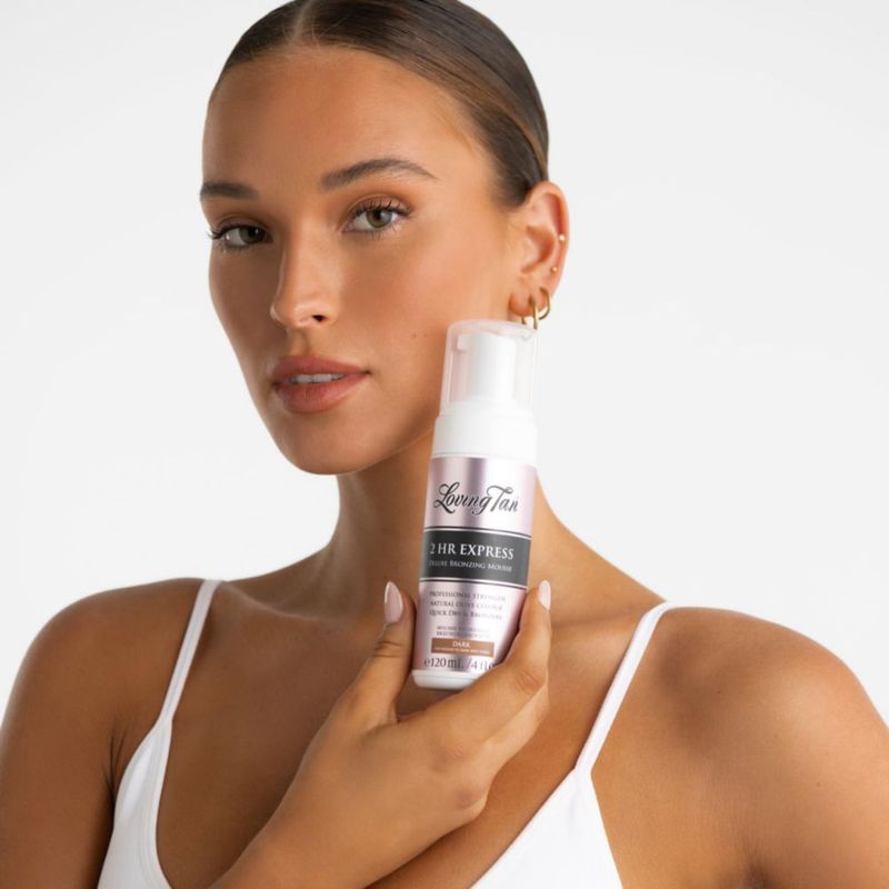 Mousse Auto Tanner Loving Tan 2 HR Express 120 ml color oscuro