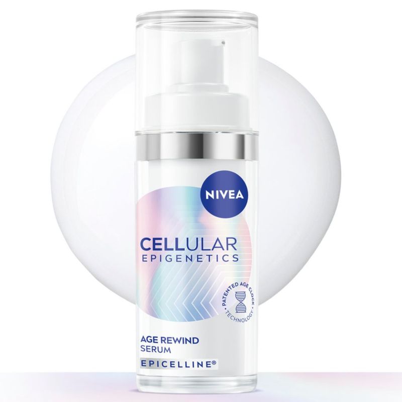 Suero facial NIVEA anti‑edad hidratante y reafirmante 30 ml