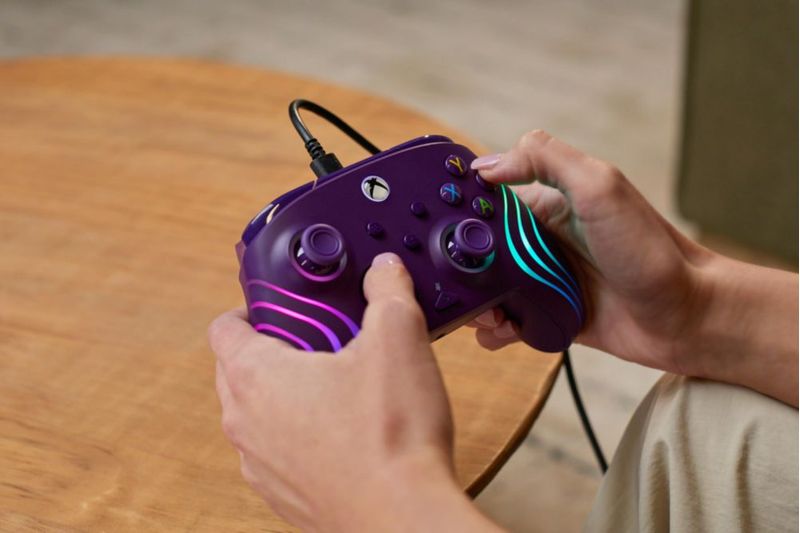 Controlador de juegos Turtle Beach Afterglow Wave RGB para Xbox y PC