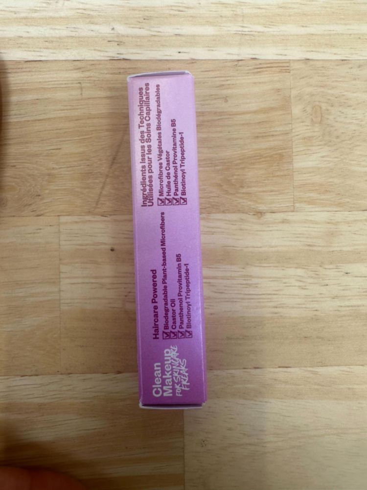 Gel tintado para cejas Kosas Air Brow Longwear Vegan (tamaño mediano)