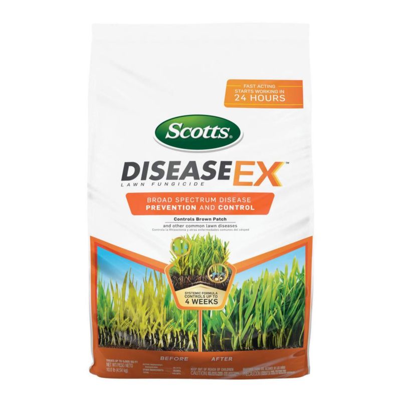 El fungicida para césped Scotts DiseaseEx 45 kg controla las enfermedades