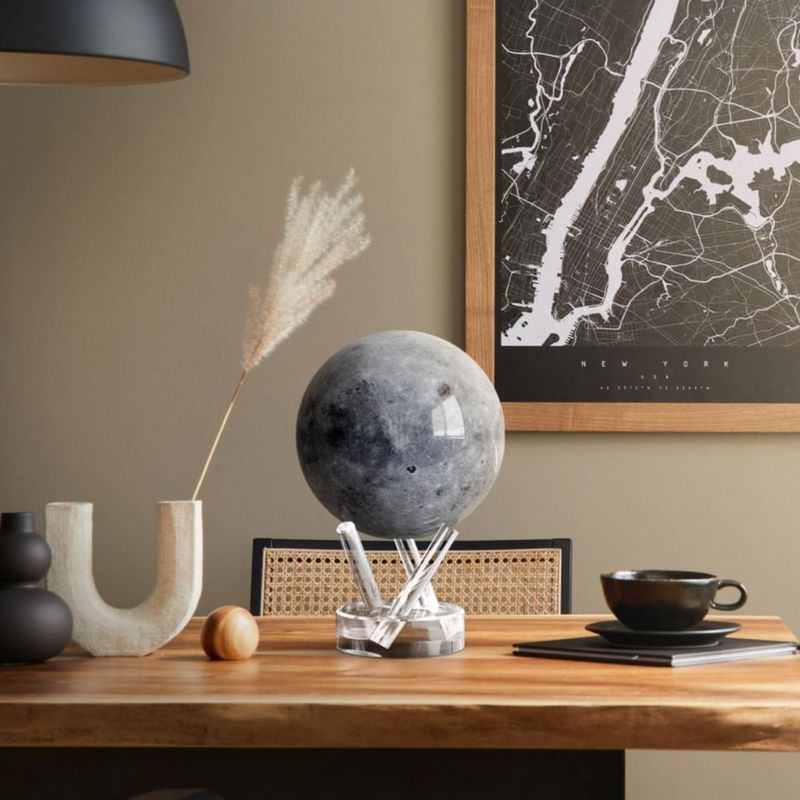 Globo MOVA Luna Clásico 11.5 cm Rotatorio con Energía Solar