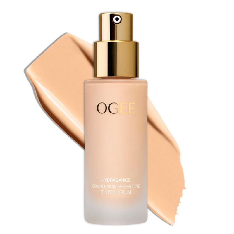 Base Ogee Complexion Perfecting Ligera con Vitamina C