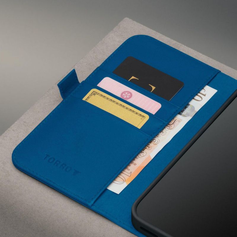 Funda de cuero azul TORRO para iPhone 18/17 Pro Max