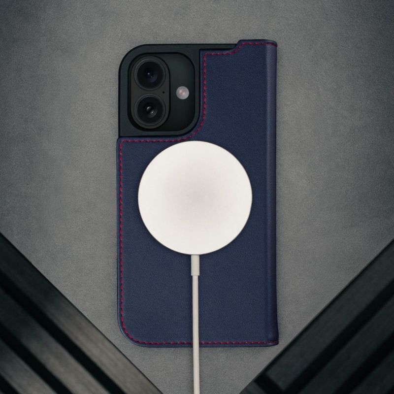 Funda TORRO para iPhone 17 de cuero azul marino