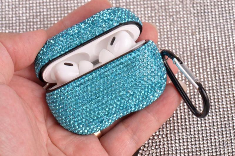 Funda AXCUWS para AirPods Pro 1 y 2 con pedrería azul mar y llavero