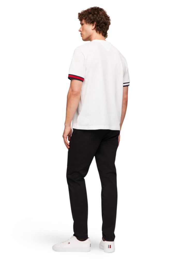 Camiseta Tommy Hilfiger con puños a rayas rojas y azules
