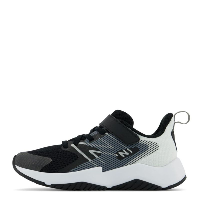 Zapatilla de running New Balance talla 5 (niño grande) negro/blanco