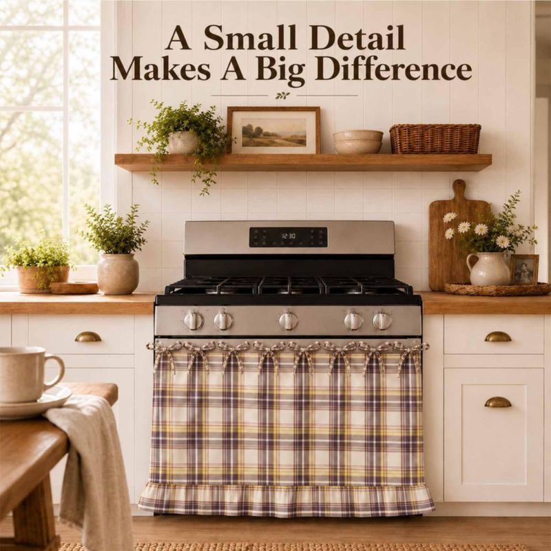 Cortina FancyCow para Horno Beige a Cuadros con Cierre de Lazo