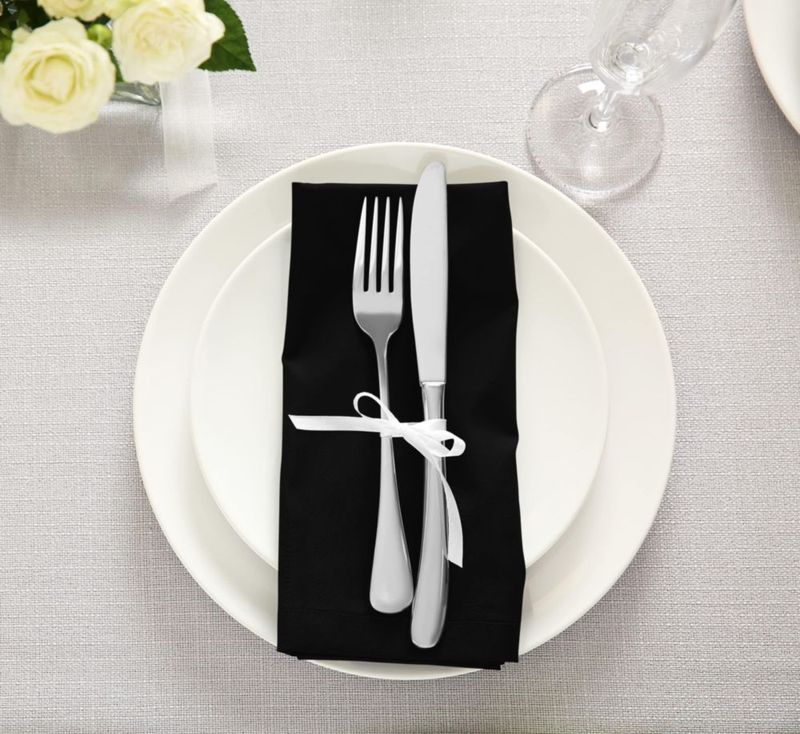 Servilleta de Tela Utopia Kitchen Negra 46 cm - Pack de 288