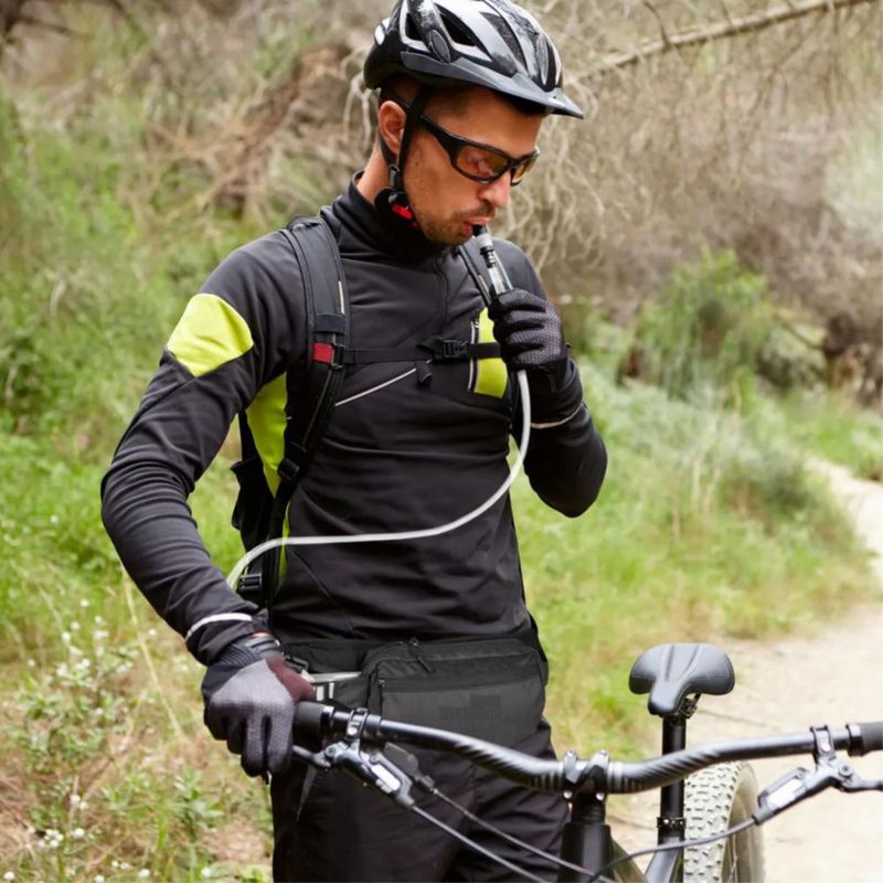 Cangurera de Hidratación de 1.5 Litros Para Actividades al Aire Libre Negro