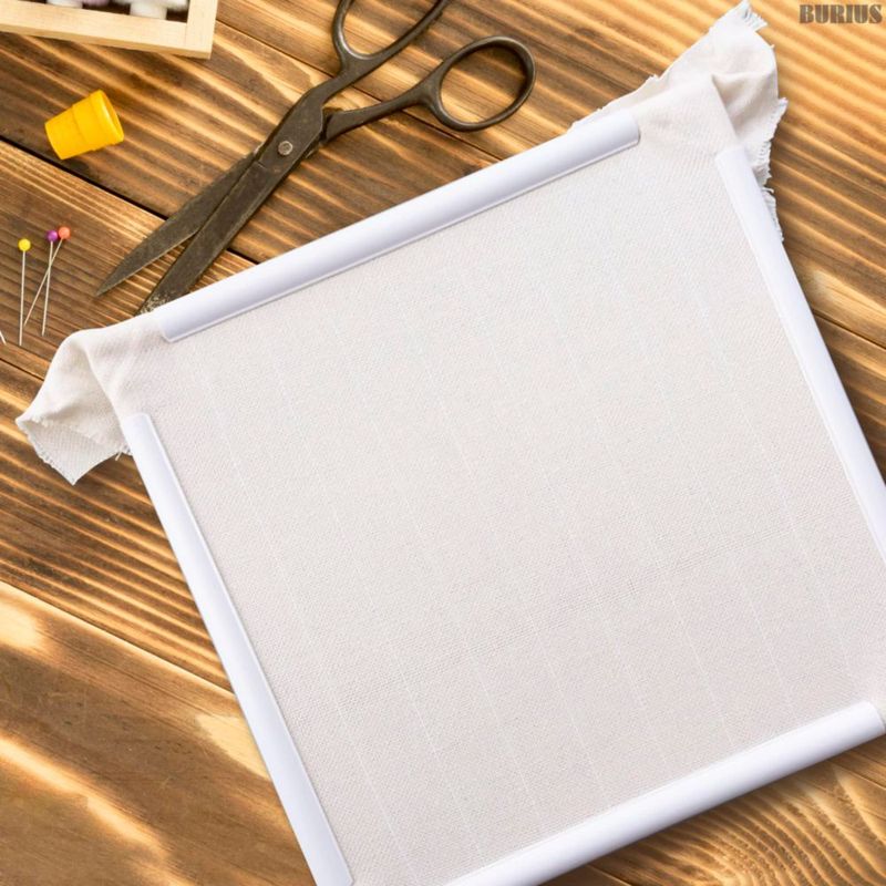 Marco de Punto de Cruz BURIUS 28 cm Cuadrado Blanco de Plástico