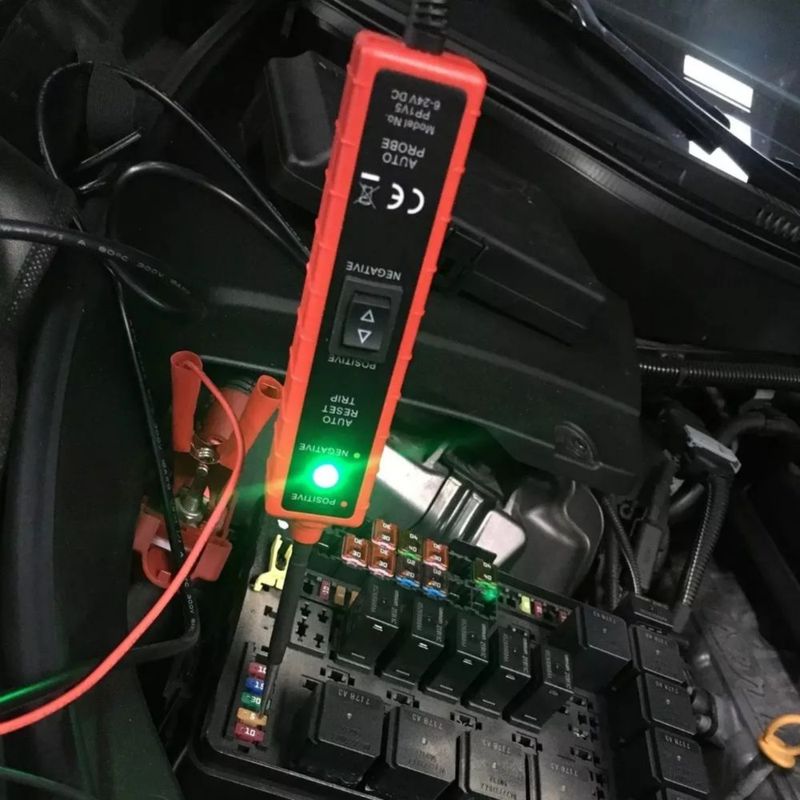 Comprobador De Circuitos Automotrices Em285 Rojo con Negro