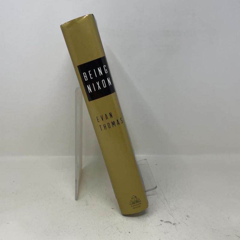Libro Penguin Random House – Being Nixon: Un hombre dividido