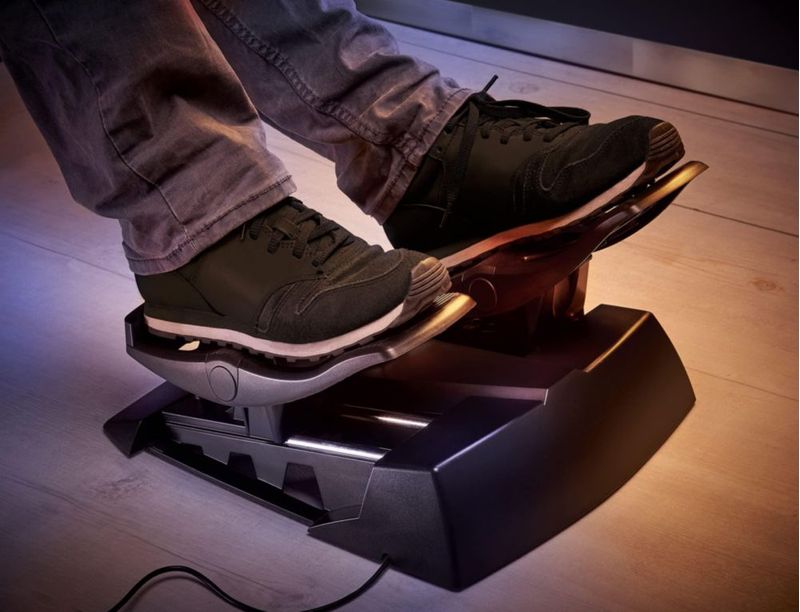 Pedales de timón Thrustmaster TFRP para simuladores de vuelo