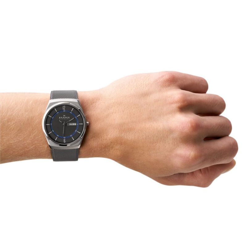 Reloj Skagen Melbye de titanio con tres manecillas para hombre
