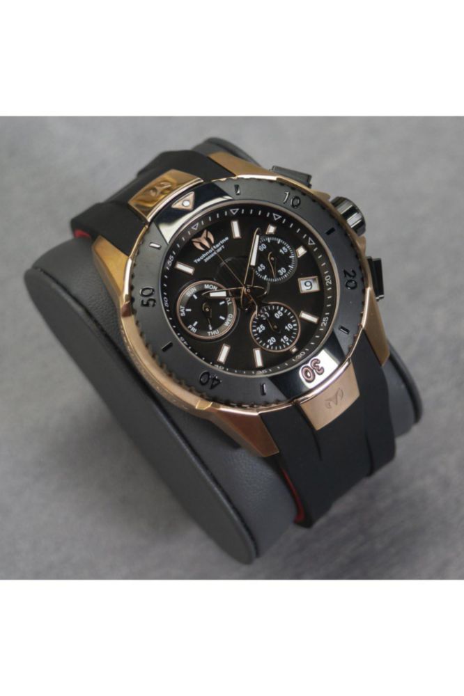 Reloj TechnoMarine TM616005 UF6 Cronógrafo de Cuarzo con Detalles Dorados