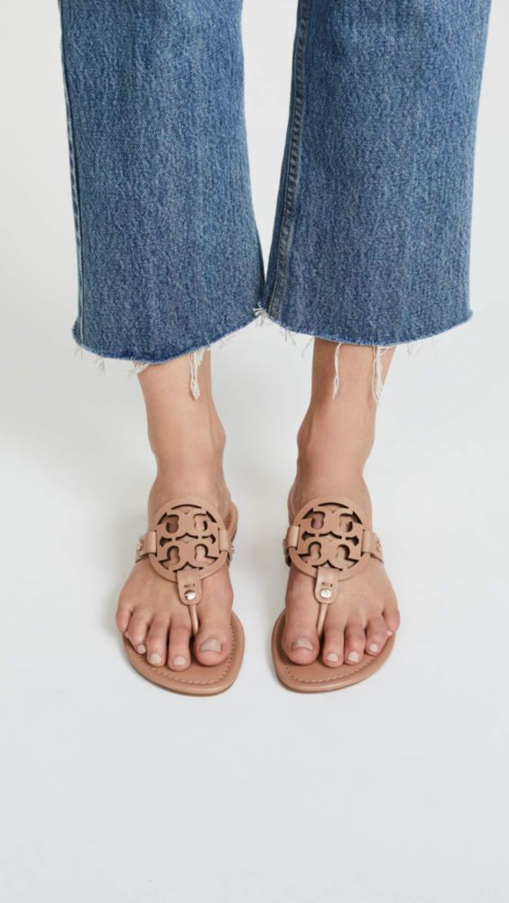 Sandalia Tory Burch Miller Color Arena Claro Talla 7 US