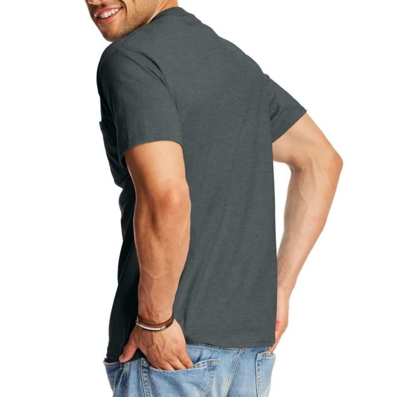 Camiseta Hanes Beefy‑T talla grande gris carbón con bolsillo