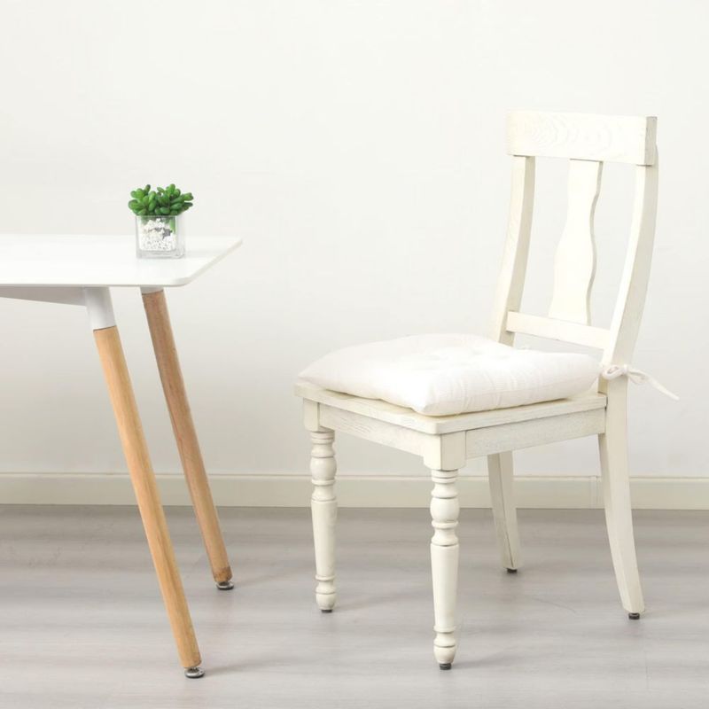 Cojín HLOVME de pana de 40 cm con lazos paquete de 2 blanco