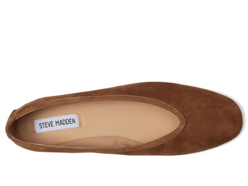 Zapato plano ballet Steve Madden Leni en gamuza castaña talla 10