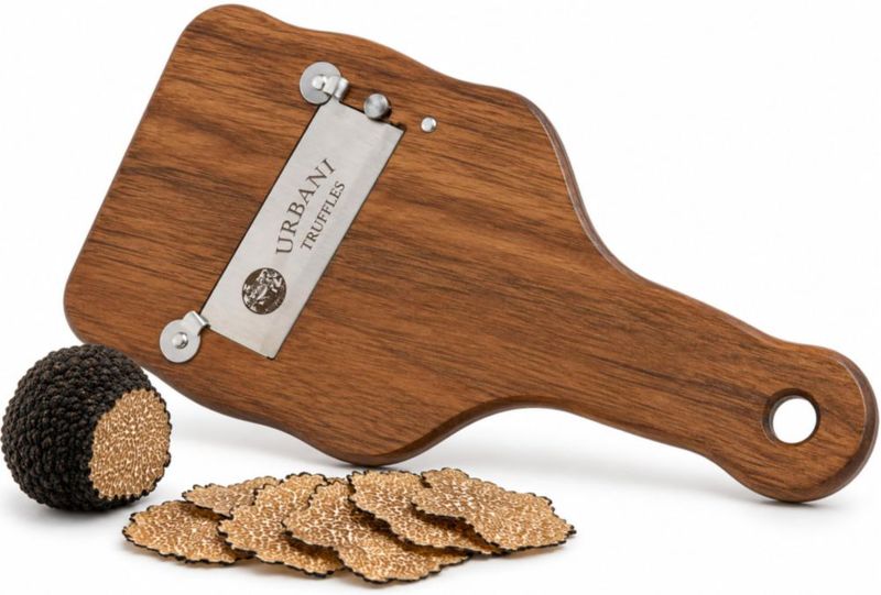 Cortador de alimentos Urbani Truffles con mango de madera y hoja de acero