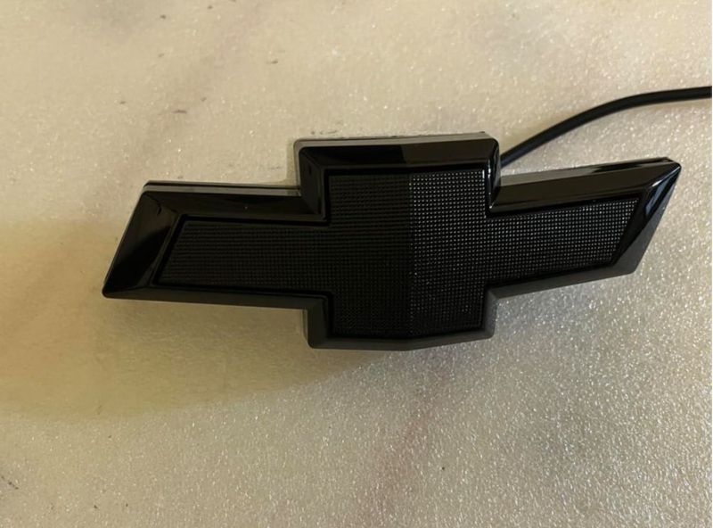 Emblema de parrilla Autogem Camaro RGB LED negro