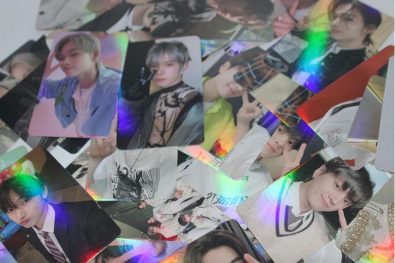 Tarjetas fotográficas Yuto 55 piezas 5.5x8.5 cm Láser K‑pop LOMO