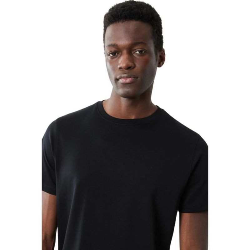 Camiseta Robert Barakett negra de cuello redondo talla grande