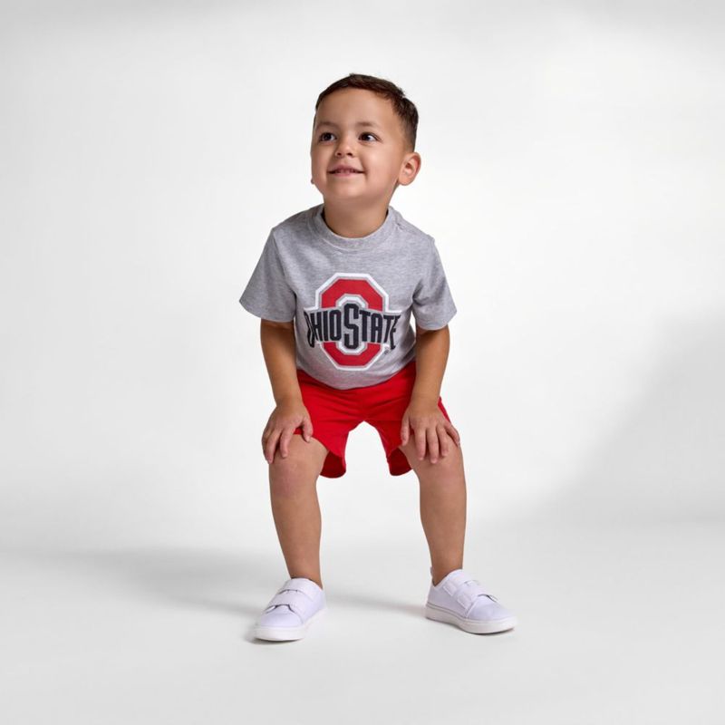 Conjunto Gerber Ohio State 4T para niño: camiseta y pantalón corto