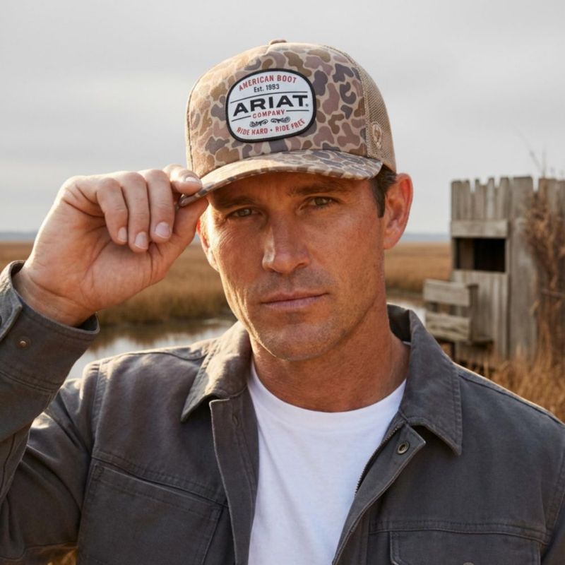 Gorra ARIAT Heritage Patch Snapback con camuflaje de pato y malla