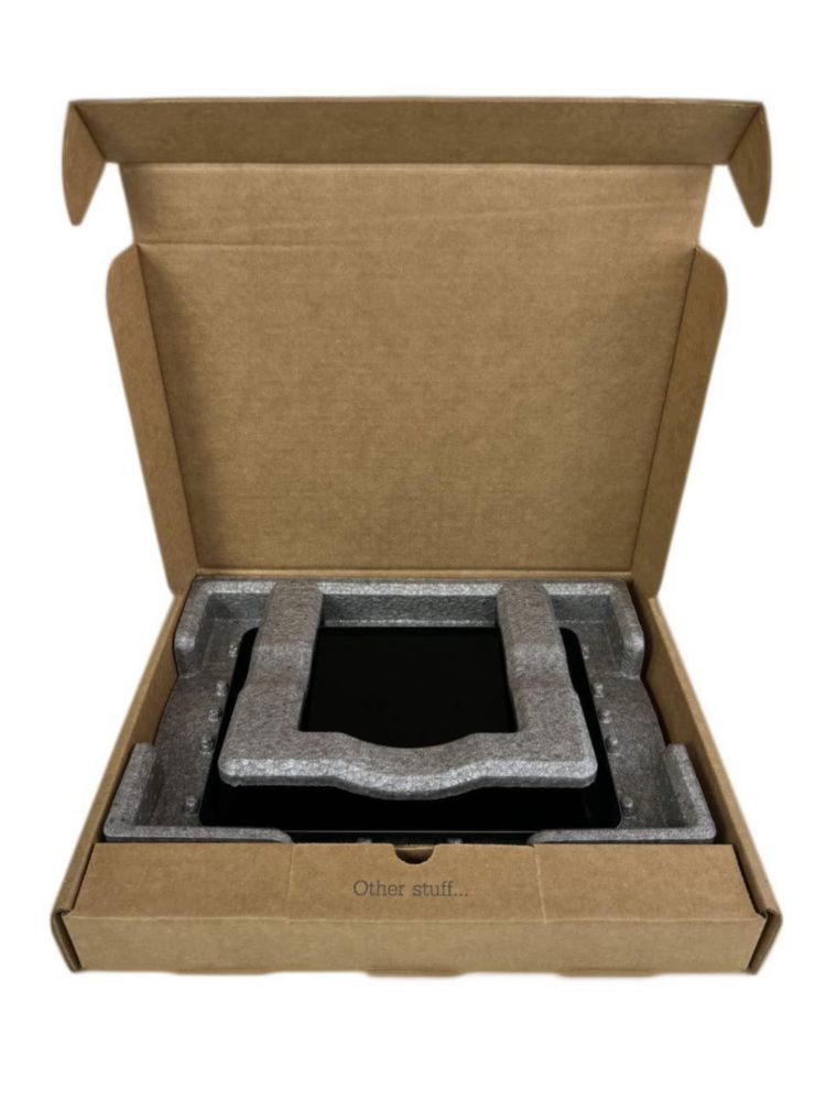 Caja de envío EPE universal para tabletas 18 cm x 13 cm