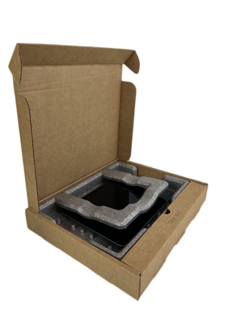 Caja de envío EPE universal para tabletas 18 cm x 13 cm