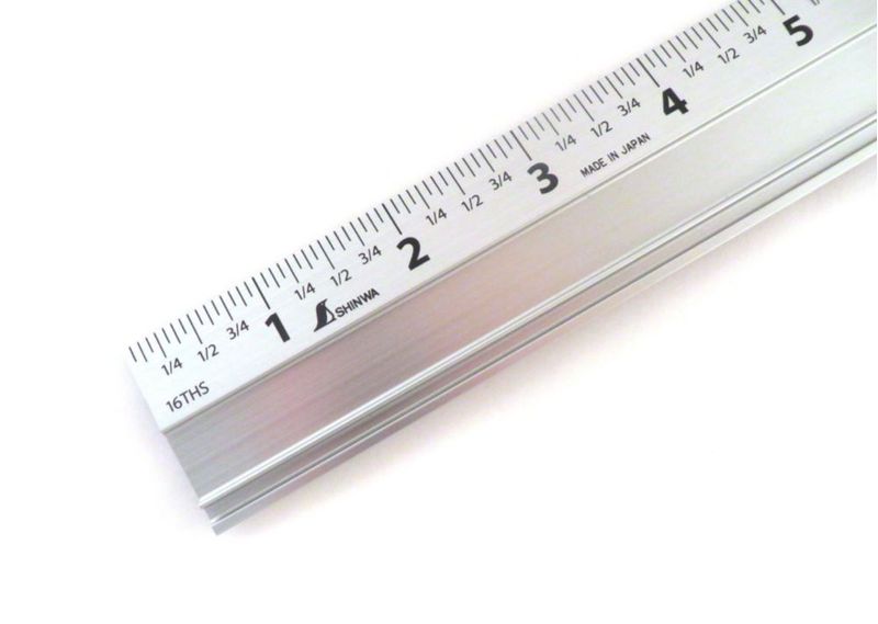 Regla Shinwa 30 cm de Aluminio con Base de Goma Antideslizante