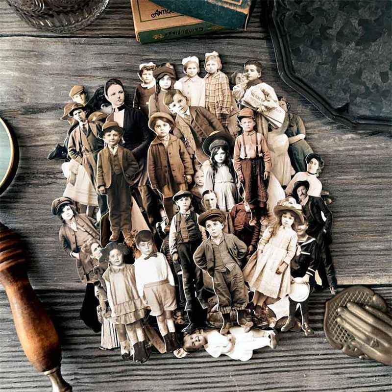 Muñecas de papel Vilikya 83 piezas estilo vintage Dark Academia