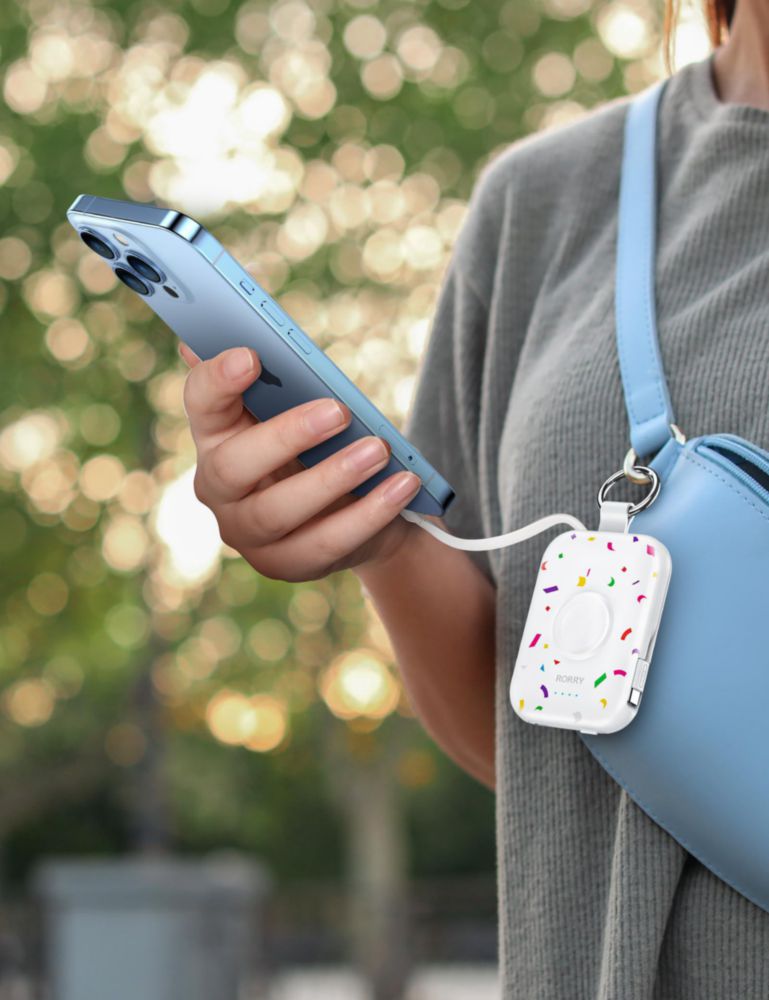 Power Bank RORRY CharmGo 5000 mAh con cables integrados