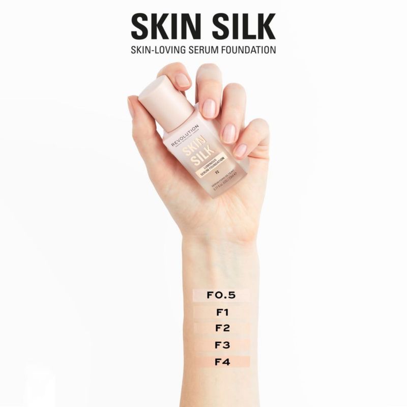 Base de maquillaje en sérum Revolution Skin Silk F4 23 ml