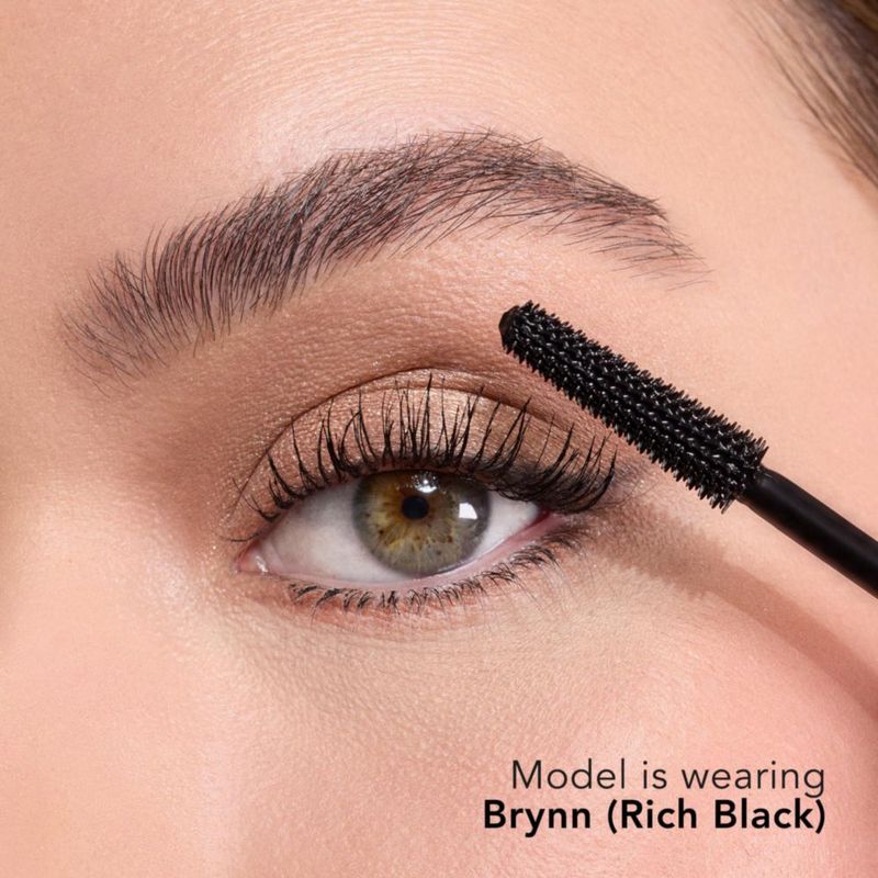 Extensiones de pestañas líquidas Mascara Thrive Causemetics Brynn