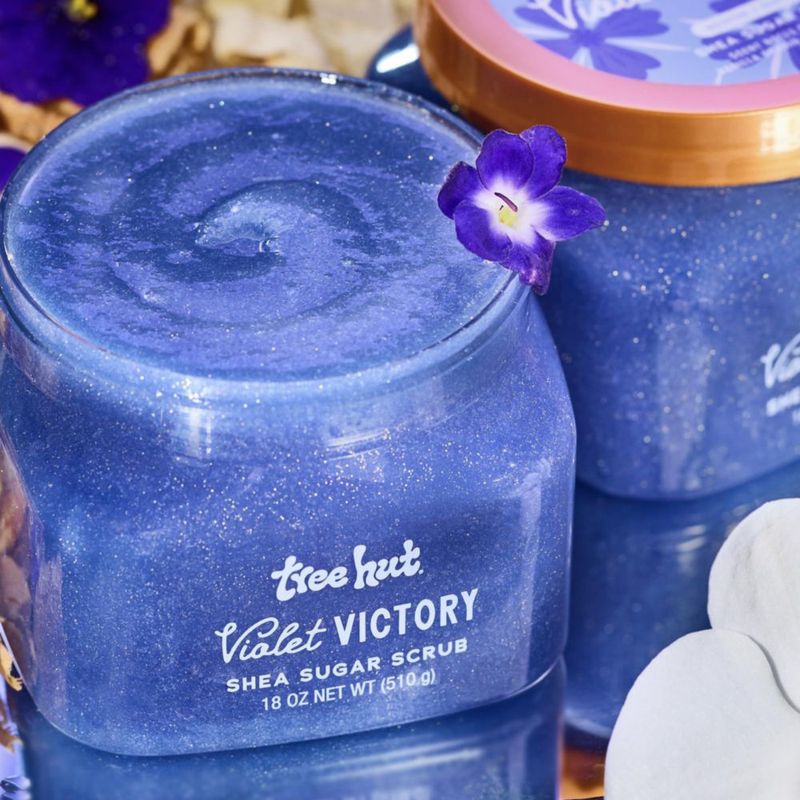 Exfoliante Corporal Tree Hut Violet Victory con Manteca de Karité 510 g