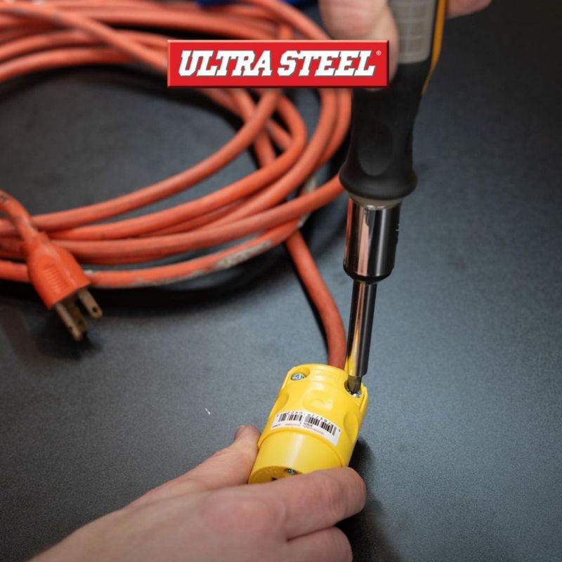 Juego de Destornilladores Ultra Steel 66 piezas con carraca y brocas
