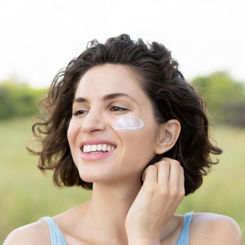 PROTECTOR SOLAR Babaria 75 ml SPF50+ Fluido Antimanchas