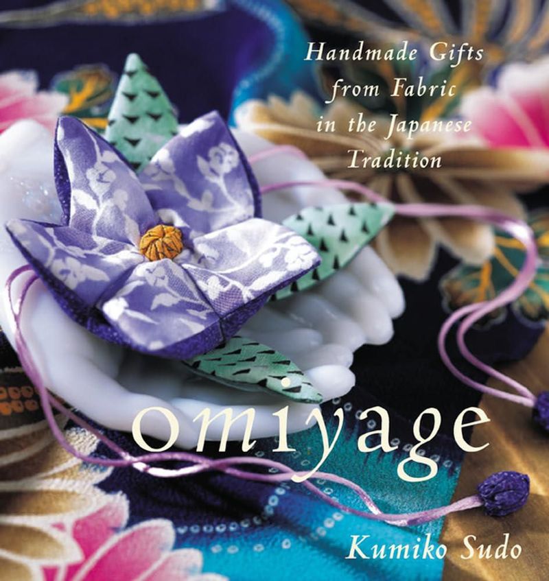 Libro McGraw‑Hill Education Omiyage: Regalos hechos a mano