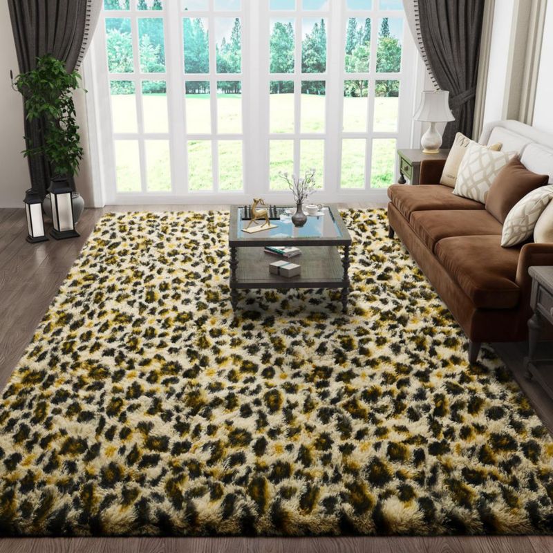 Alfombra Ophanie 6x9 Leopardo Peluda y Suave