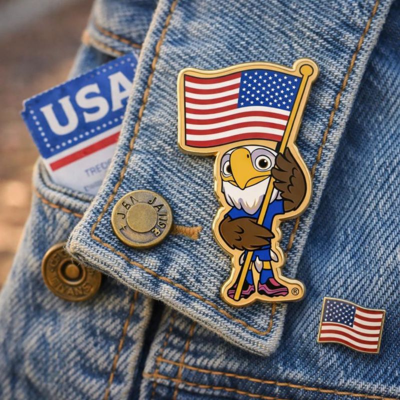 Pin Wagon International Copa Mundial de la FIFA 2026 Mascota de EE. UU. 15"